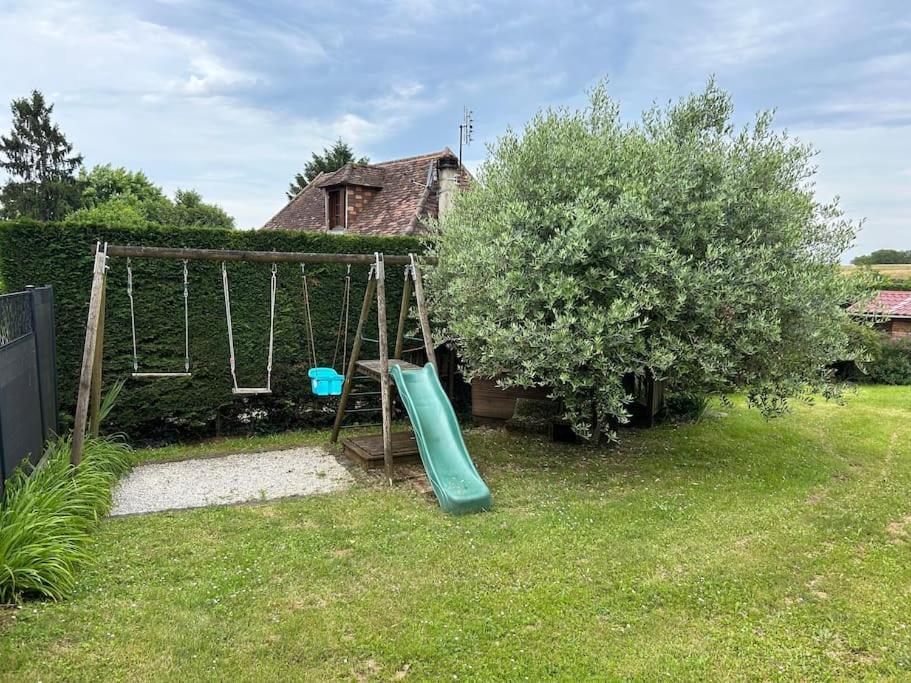 Un Havre De Paix Au Perigord Villa Anlhiac Luaran gambar