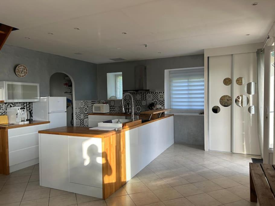 Un Havre De Paix Au Perigord Villa Anlhiac Luaran gambar